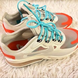 Nike Air Max 270 React
Light Beige Chalk